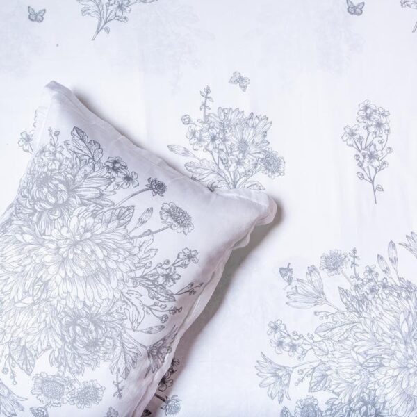 Swayam Pristine in White Bedsheet - 210 TC || Super Soft Swayam Pristine in White Bedsheet - 210 TC || Super Soft